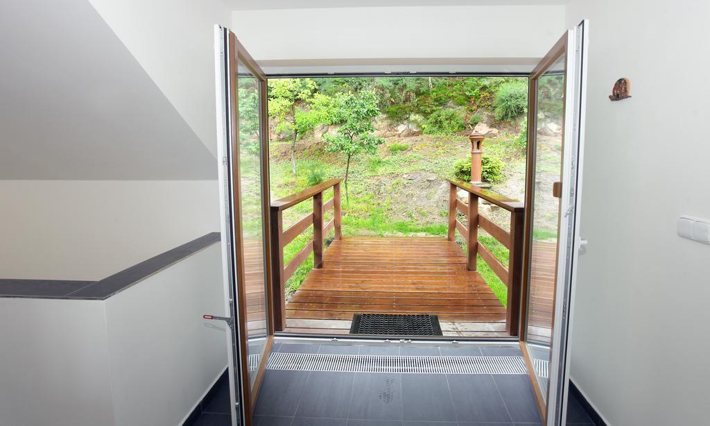 Apartman Pod Skalou V Ceskem Raji Besedice Ngoại thất bức ảnh