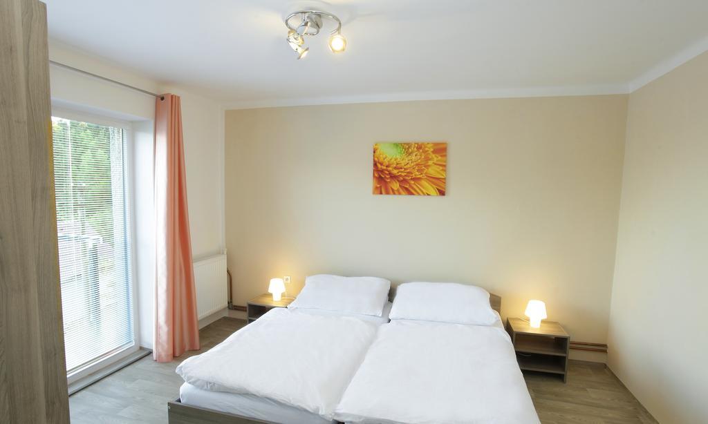 Apartman Pod Skalou V Ceskem Raji Besedice Ngoại thất bức ảnh