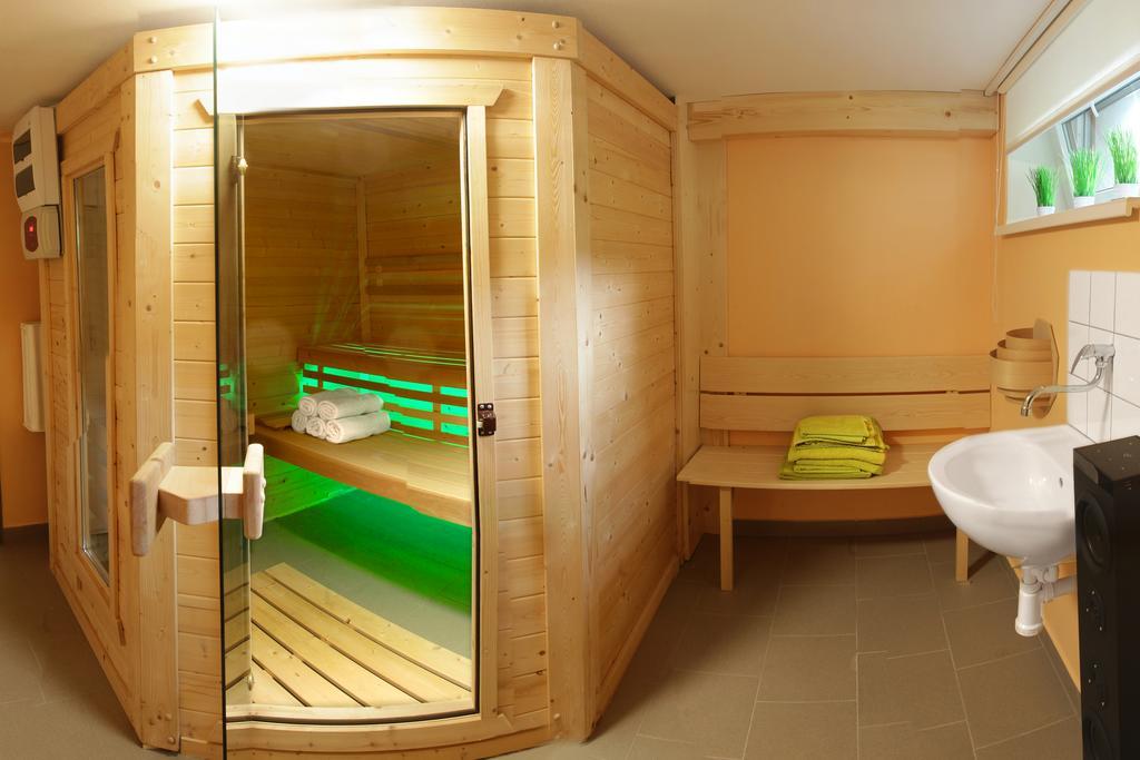 Apartman Pod Skalou V Ceskem Raji Besedice Ngoại thất bức ảnh